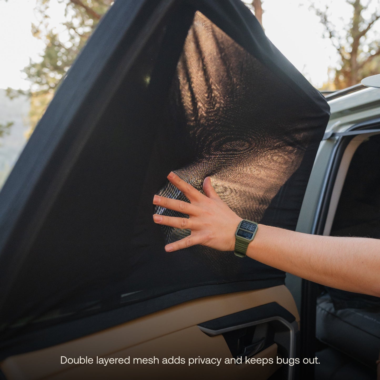 "Pare-soleil de voiture intelligent : aération + protection"